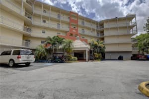 8290 Lake Dr APT 134, Doral, FL 33166, Sold 12/27/24
