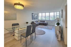 1825 S Ocean Dr 206, Hallandale Beach