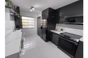 7050 NW 44th St APT 302, Lauderhill, FL 33319, Sold 11/05/24