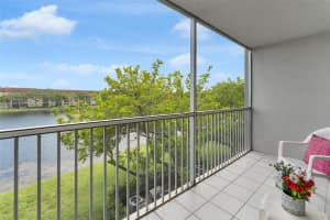 12900 SW 13th St, Pembroke Pines, FL 33027, Sold 11/04/24