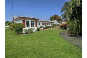 819 SE 10th Ave, Deerfield Beach, FL 33441, Sold 10/02/24