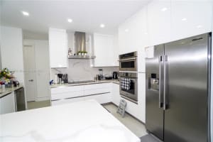 10980 NW 87th Ln, Doral, FL 33178, Sold 10/01/24