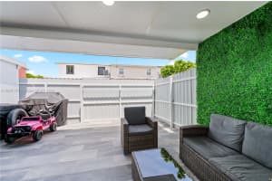 19333 NW 47th Ave, Miami Gardens, FL 33055, Sold 10/04/24