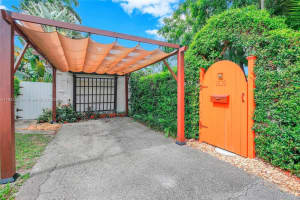 1515 Hayes St, Hollywood, FL 33020, Sold 09/24/24
