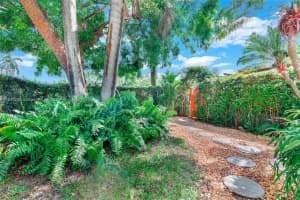 1515 Hayes St, Hollywood, FL 33020, Sold 09/24/24