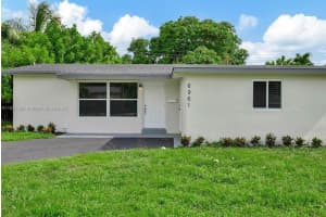 6961 NW 24th St, Sunrise, FL 33313, Sold 01/15/25
