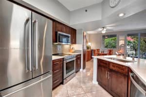 3215 NE 184th St, Aventura, FL 33160, Sold 11/14/24