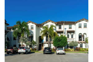 10600 NW 88th St APT 210, Doral, FL 33178, Sold 12/10/24