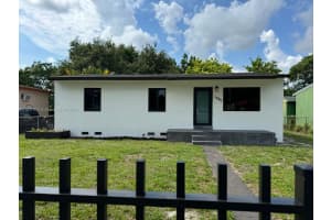 1660 NW 124th St, North Miami, FL 33167, Sold 12/03/24