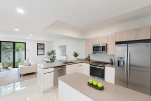 4181 S oaks Pl, Fort Lauderdale, FL 33314, Sold 10/28/24