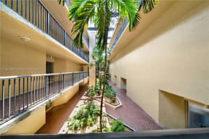 6666 SW 115th Ct, Miami, FL 33173, Sold 12/27/24