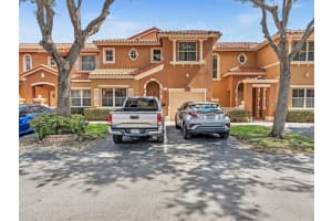 8551 NW 141st Terrace APT 302, Miami Lakes, FL 33016, Sold 11/07/24