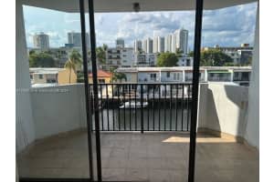 3703 NE 166th St, Miami, FL 33160, Sold 09/24/24