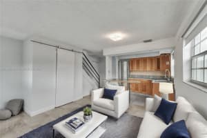 30 SW 11th Ave APT 9, Miami, FL 33130, - MLS#A11638242