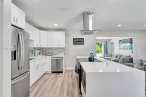 1613 Nw 11th Ave Fort Lauderdale, FL 33311 - MLS#A11638295