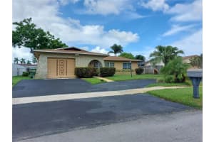11131 NW 19th St, Pembroke Pines, FL 33026, Sold 04/29/25
