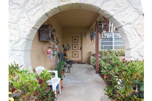 11131 NW 19th St, Pembroke Pines, FL 33026, Sold 04/29/25