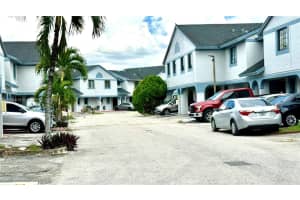 1535 SW 122nd Ave Apt 3-7, Miami, FL 33184, Sold 12/19/24