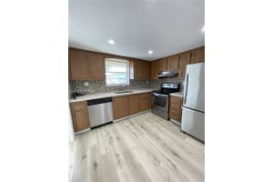 5130 SW 40th Ave, Fort Lauderdale, FL 33314, Sold 10/23/24