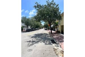 820 3rd St APT 3, Miami Beach, FL 33139, Sold 03/27/25