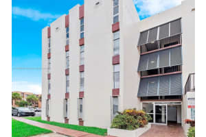 9441 SW 4th St APT 206, Miami, FL 33174, Sold 11/22/24