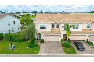 1426 Silk Oak Dr, Hollywood, FL 33021, Sold 02/18/25