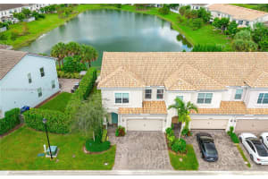 1426 Silk Oak Dr, Hollywood, FL 33021, Sold 02/18/25