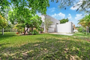7301 Miller Dr, Miami, FL 33155, Sold 11/27/24