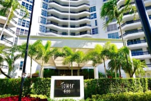 3400 NE 192 St, Miami, FL 33180, Sold 01/02/25