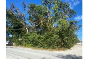 0 Mahogany Dr Key Largo, FL 33037 Sold 10/06/25