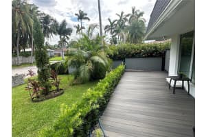 905 Lincoln St, Hollywood, FL 33019, Sold 11/29/24