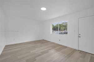 8401 SW 107th Ave APT 132E, Miami, FL 33173, Sold 03/28/25