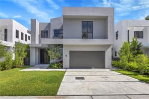 5041 SW 77th St, Miami, FL 33143, Sold 01/31/25