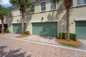 4326 Cascada Cir, Hollywood, FL 33024, Sold 10/25/24