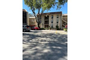 6701 N University Dr 202, Tamarac