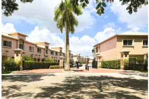 15720 SW 92nd Ave UNIT 1A, Palmetto Bay, FL 33157, Sold 01/16/25