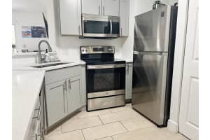 3461 NW 44th St APT 106, Lauderdale Lakes, FL 33309, Sold 12/23/24