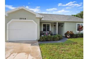 2019 SE West Dunbrooke Cir, Port St. Lucie, FL 34952, Sold 11/27/24