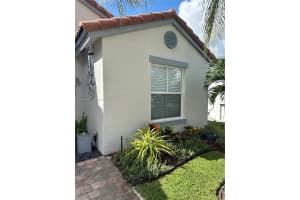 2024 SE 14th St, Homestead, FL 33035, Sold 09/27/24
