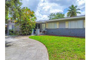 611 NW 96th Terrace, Pembroke Pines, FL 33024, Sold 01/30/25