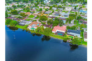 611 NW 96th Terrace, Pembroke Pines, FL 33024, Sold 01/30/25