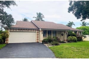 8649 SW 51st St, Cooper City, FL 33328, Sold 10/02/24
