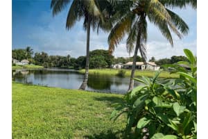 8649 SW 51st St, Cooper City, FL 33328, Sold 10/02/24