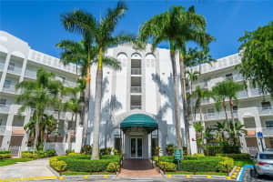 10750 NW 66th St APT 108, Doral, FL 33178, Sold 04/02/25