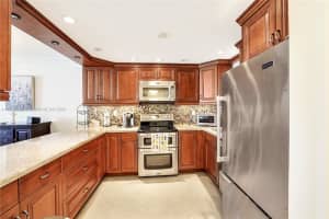 400 S Surf Rd, Hollywood, FL 33019, Sold 10/10/24