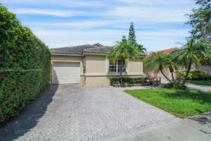15108 NW 89th Ave, Hialeah, FL 33018, Sold 08/22/25