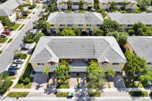 7718 Paddock Pl, Davie, FL 33328, Sold 10/17/24