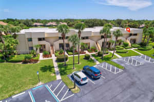 6941 SE Constitution Blvd, Hobe Sound, FL 33455, Sold 12/20/24