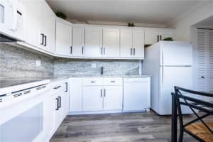 4281 NW 41st St, Lauderdale Lakes, FL 33319, Sold 12/12/24