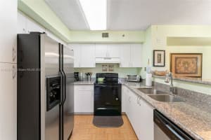 19801 E Country Club Dr #4301, Aventura, FL 33180, Sold 11/26/24